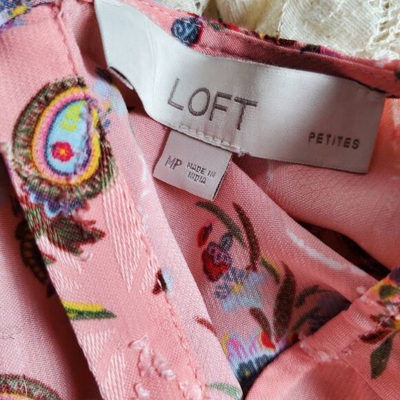 LOFT Petites Pink Floral Long Sleeve Blouse – Size MP - Picture 6 of 8